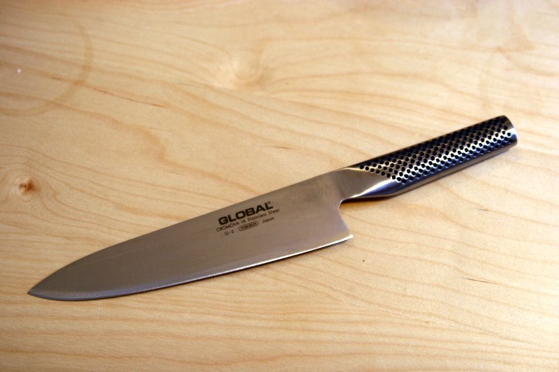 Coltello affilato o filo alimentare